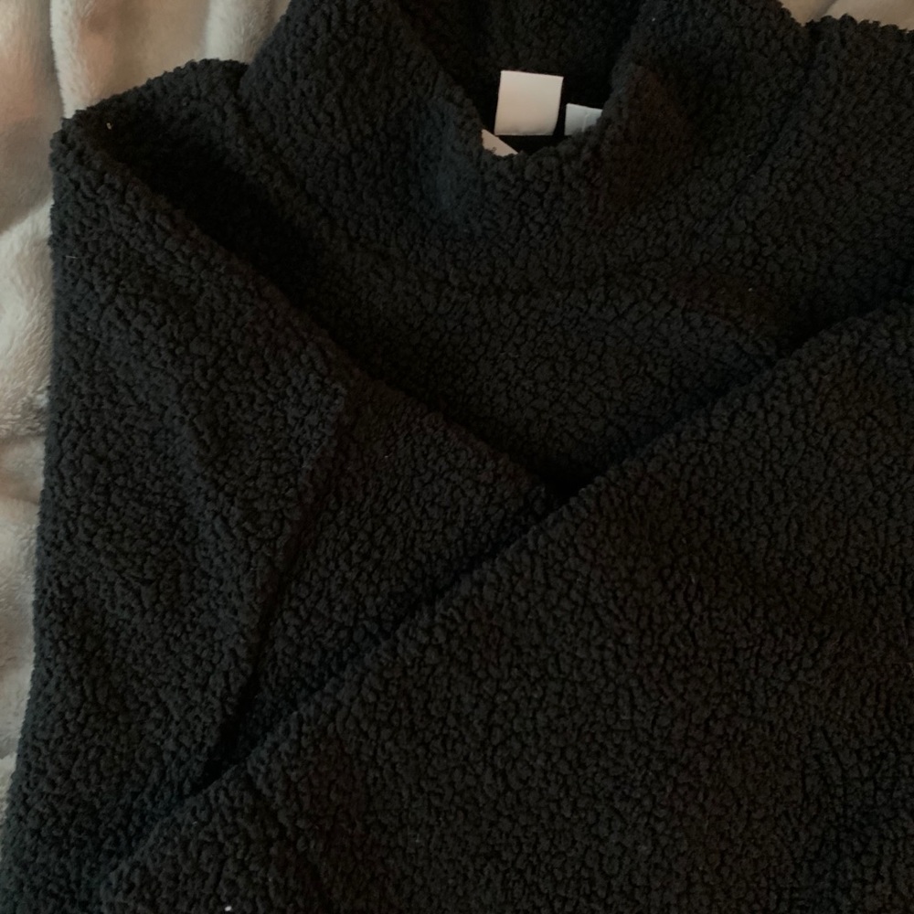 Gap NWT Sherpa Mockneck Pullover